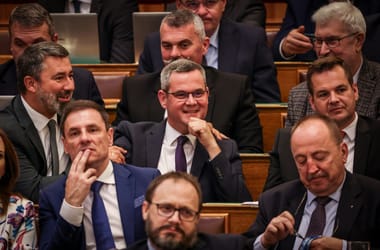 Takács Péter adott be indítványt a Tisza egyik kampányígéretének megvalósítására