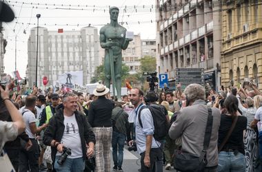 Tényleg veszélyben van a Vučić-rezsim? A szerbiai ellenzék előtt a magyar példa lebeghet