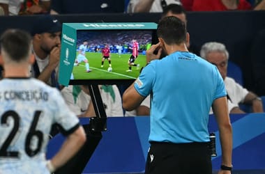 Krusovszky Dénes: Pillanatnyi elmezavarok, aljas elhajlások, sunyi geciskedések nélkül ez a játék sem az, ami volt