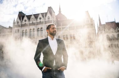 Orsós Lajos kommunikációs vezető lesz Tarr Zoltán minisztériumában