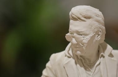 Ilyen szobrot állítanának Fenyő Miklósnak – már a pontos hel