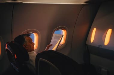Rejtély, mennyiért utazott külföldre Orbán Viktor, öt évig a szállásáért fizetett összegek is titokban maradnak