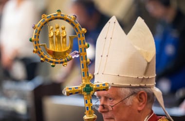 Visszaadta tiszteletbeli címét egy nyugalmazott német püspök, miután kiderült: tudott arról, hogy szexuális visszaélések történek egy plébánián