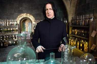 Harry Potteres kémiatankönyv készült Pécsen