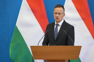 Végrehajtást indított a Külügyminisztérium ellen a 444.hu