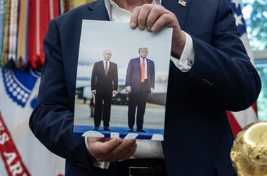 Trump: Lehetnek súlyos vámok, szankciók, vagy azt mondjuk, ez a ti harcotok