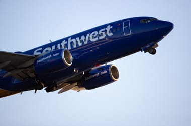 Zuhanásba kezdett a Southwest repülőgépe, hogy elkerülje az ütközést egy másik járattal Kép