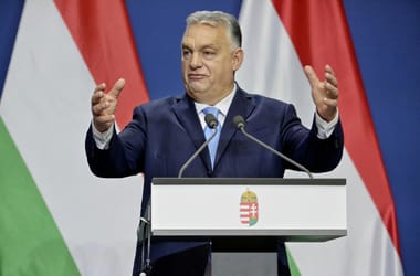 Orbán a tisztavatón: Megvédjük a magyar emberek életét, békéjét, tulajdonát és szabadságát