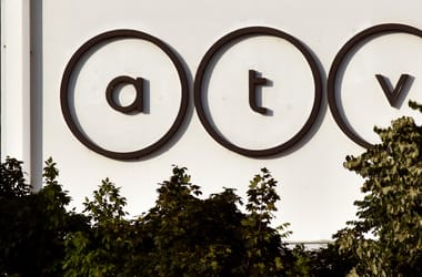 Betelefonálós műsorban kritizálta a 415 milliós közpénzes támogatást, beperelték