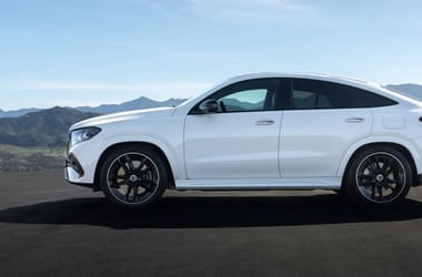 Búcsú a 4 hengertől: Magyarországon a 6-8 hengeres új Mercedes GLE Coupé