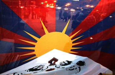 Felgyújtotta magát egy Tibet önállóságáért küzdő aktivista az ENSZ székháza előtt