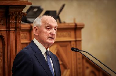 Baka András az Egyesült Államokba utazik