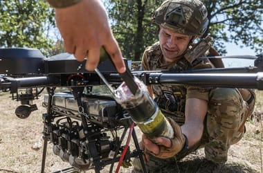 Ukrán dróncsapás ért egy személyvonatot a Krímben