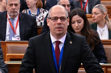 Telex: Az ügyészségen belül elkezdték fúrni a legfőbb ügyészt