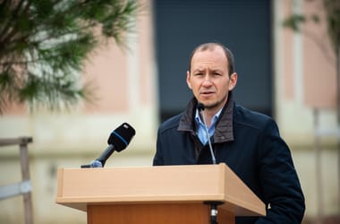 Lemond a Baranya Vármegyei Önkormányzat fideszes elnöke és visszavonul a közélettől