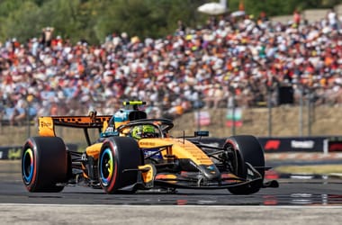 Képes lesz-e Norris visszaverni a Ferrarik támadását? – percről percre az F1-es Magyar Nagydíjról