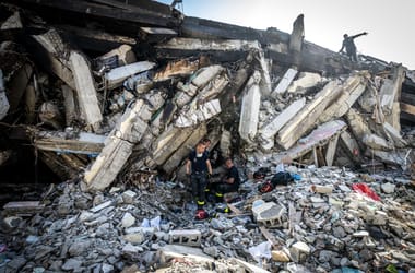 Nyolc nappal a földrengés után egy őrbódé alól húztak ki egy túlélőt Venezuelában