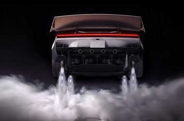 9 év után itt a Tesla Roadster, ami repülni is tud