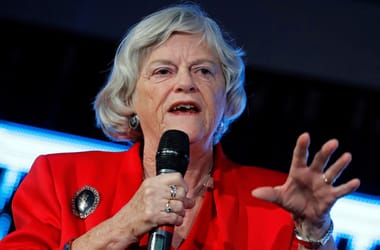 Huszonegyszer sújtott le egy kalapáccsal Anne Widdecombe fejére a gyilkosa