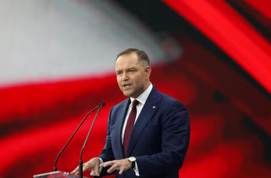 Megfosztotta Volodimir Zelenszkijt a legmagasabb lengyel kitüntetéstől Karol Nawrocki