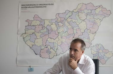 „Mennyire kell politikai analfabétának lenni?” – Török Gábor reagált Sulyok fiataloknak küldött üzenetére