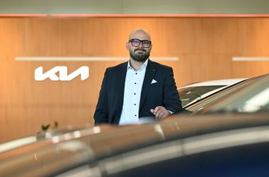 „A kényelmes beszállás fontosabb, mint a tankolásnál az a plusz 1500 forint” – miért költenek a magyarok SUV-ra?