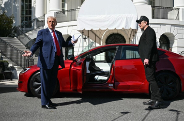 Bejött a bojkott, de megállítja-e Elon Muskot a Tesla szédítő zuhanása?