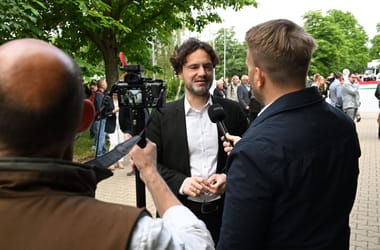 Havasi Bertalan az új szerepében lubickolva tette helyre Vitézy Dávidot