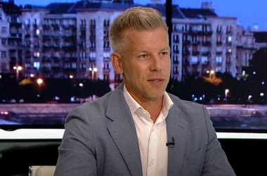 Magyar Péter: Orbán Viktor és kormánya bedobta a törölközőt Kép