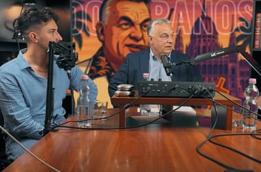 „Viselkedni kell” – Orbán Viktor visszaszólt Majkának Dopeman műsorában, és a luxizást is kritizálta