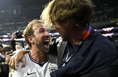 Ez a foci-vb legviccesebb videója: interjú közben ment el Harry Kane hangja