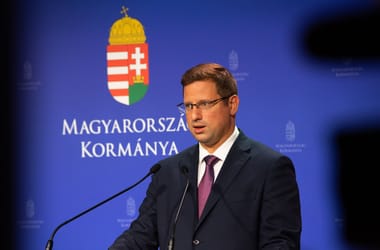 Gulyás Gergely megint megígérte, hogy nem változnak a választás szabályai – múltkor is megígérte, aztán változtak