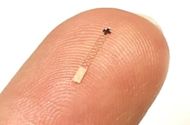 Egy hajszálak közé tehető miniatűr agy-számítógép interfész képes megvalósítani a gondolatokat