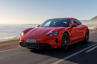 Bekövetkezett: kamu váltót kapott a legújabb Porsche Taycan