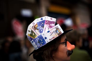 Hamis eruróval fizették ki a tankolást, vádemelés lett belőle