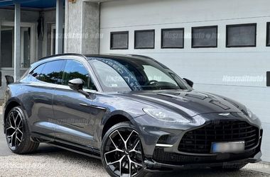 Még ezer kilométer sincsen benne, már eladó az Aston Martin, amit Sarka Kata és Rogán Cecília cége lizingelt