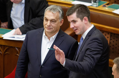 A Fidesz által leleplezett kémgyanús ukrán Holló István nemrég még a Fidesz gazdasági elitjével üzletelt, milliárdos állami megbízáshoz jutva
