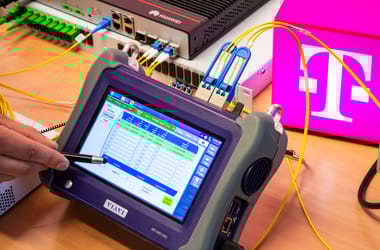Rákapcsolt a Telekom: kipróbálták az 50 Gbps sebességű internet, és megy mint a karikacsapás