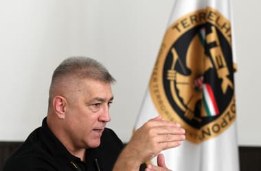 A Fidesz biztonsági igazgatója lett a menesztett TEK-vezér