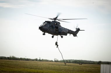 Teljes a honvédség helikopterflottája, megjött a hiányzó két H225M