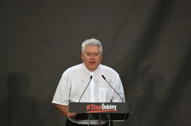 A főegyházmegye tarthatatlannak nevezte Osztie Zoltán plébános, tiszások elleni kirohanását