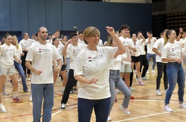 A „mocskos Fidesz” nem kritika, hanem politikai uszítás – véli a fiatalokért felelős államtitkár