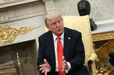 Pew Research: Magyarország azon kevesek közé tartozik, ahol az emberek többsége bízik Trumpban
