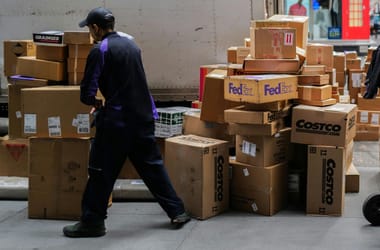 Felfüggesztette a kereskedelmi csomagok kézbesítését Amerikába több európai posta