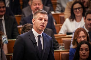 Magyar Péter: A fideszes képviselők megint elárulták a hazájukat