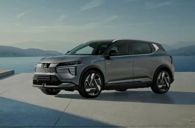 Íme a legújabb Mitsubishi, ami ismét egy átmaszkolt Renault