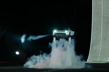 A Tesla és a SpaceX megtették az első lépést az egyesülés irányába
