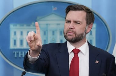 JD Vance visszaszólt az amerikai-iráni egyezményt bírálóknak