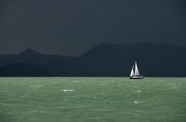 Belefulladt a Balatonba egy 21 éves férfi