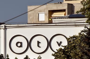 Távozik az ATV műsorvezetője, aki olyan helyre megy, ahol „hazugságoktól és álhírektől mentesen” dolgozik majd